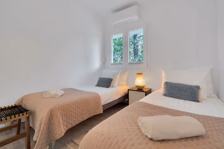 3a38259f-326d-40d0-aa7e-59dc8d626afa (1)