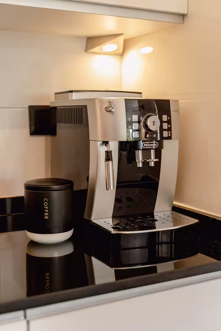 93fd48f7-3368-40c9-a222-79d0259cb493 (1)