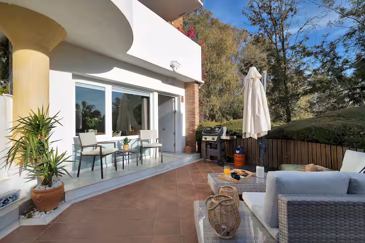 b4b1aa6c-5ea5-4715-b368-586ad5d38303 (1)